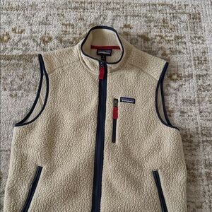 Patagonia Beige Fleece Vest with Navy Trim